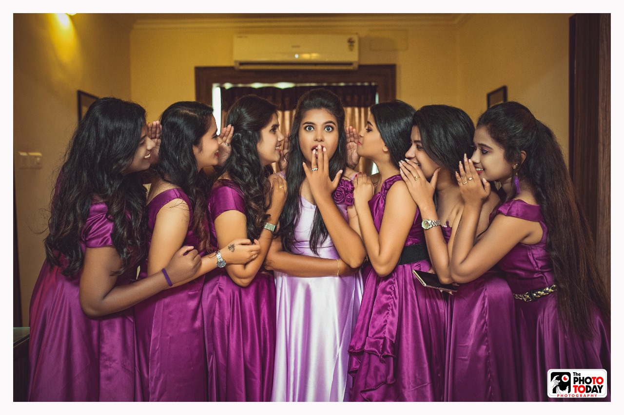 Hilarious poses that spiced up our bridesmaid photo shoot!!